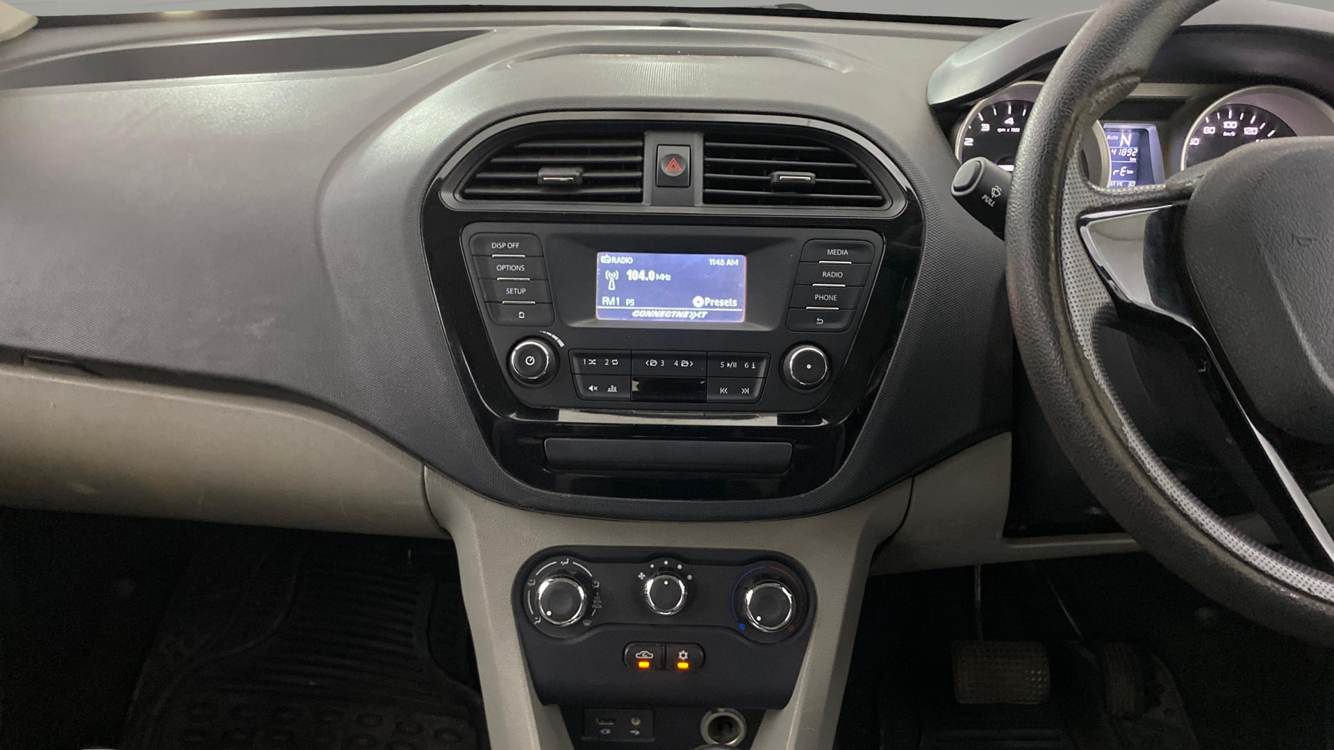 View 2018 Tata Tiago Revotorq XB Image 17 Used 2018 Tata Tiago Revotorq XB Image 17