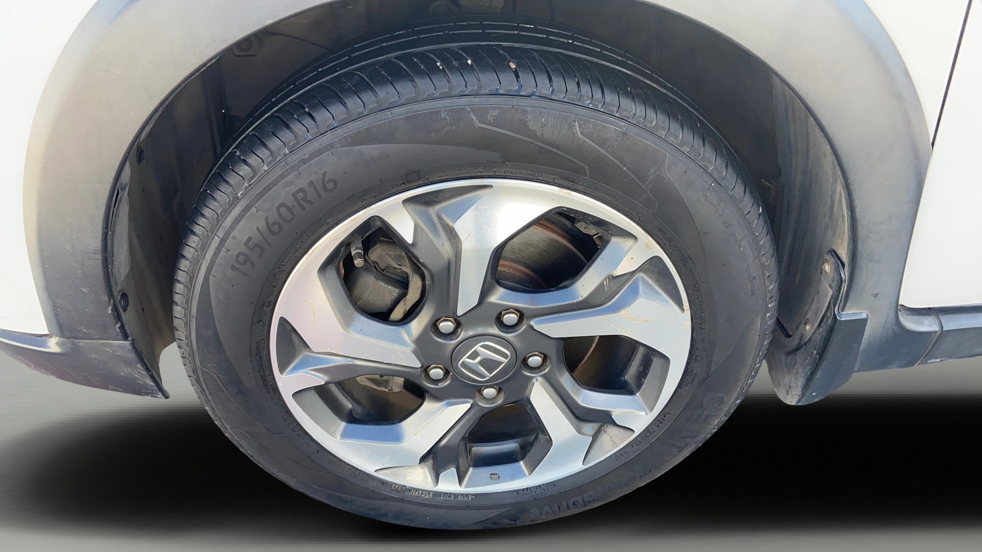 View 2016 Honda BR-V E Diesel Image 28 Used 2016 Honda BR-V E Diesel Image 28