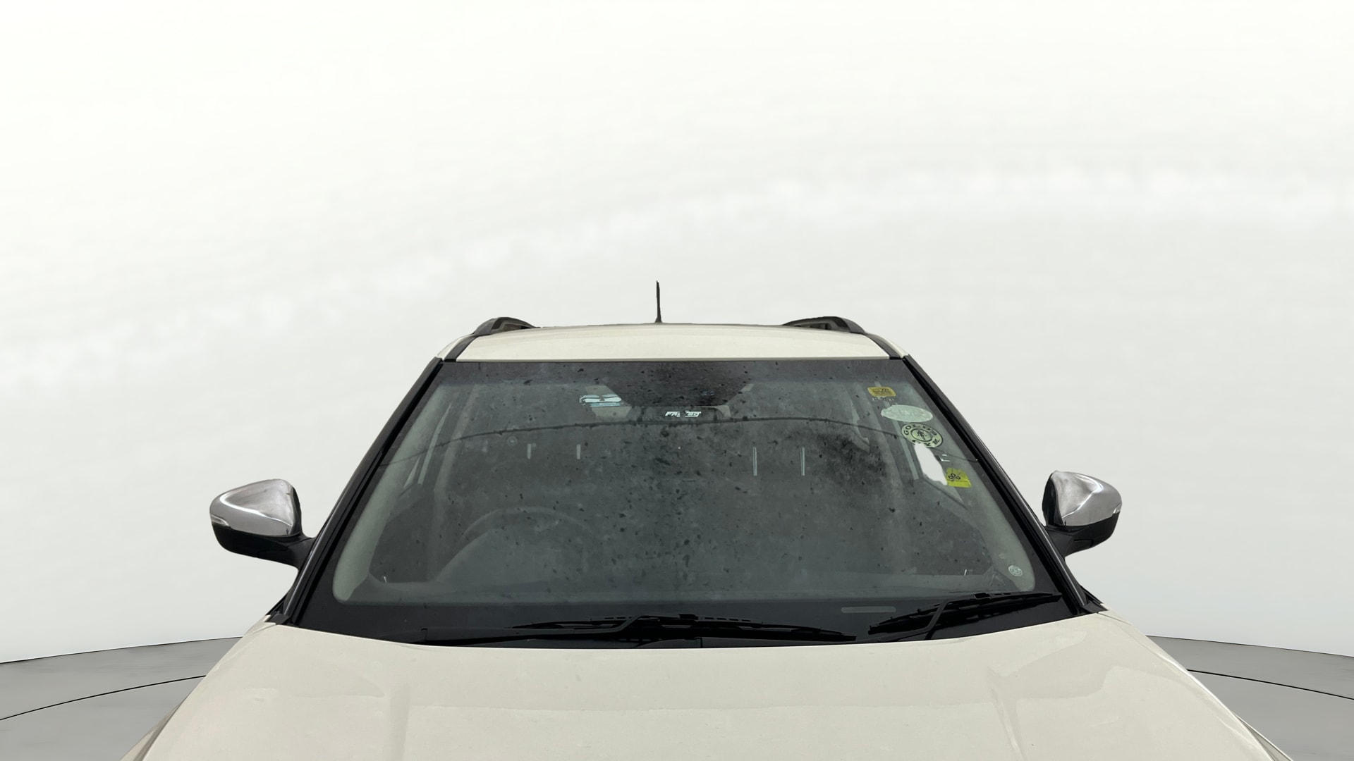View 2019 Mahindra XUV300 W4 Petrol BS IV Image 31 Used 2019 Mahindra XUV300 W4 Petrol BS IV Image 31