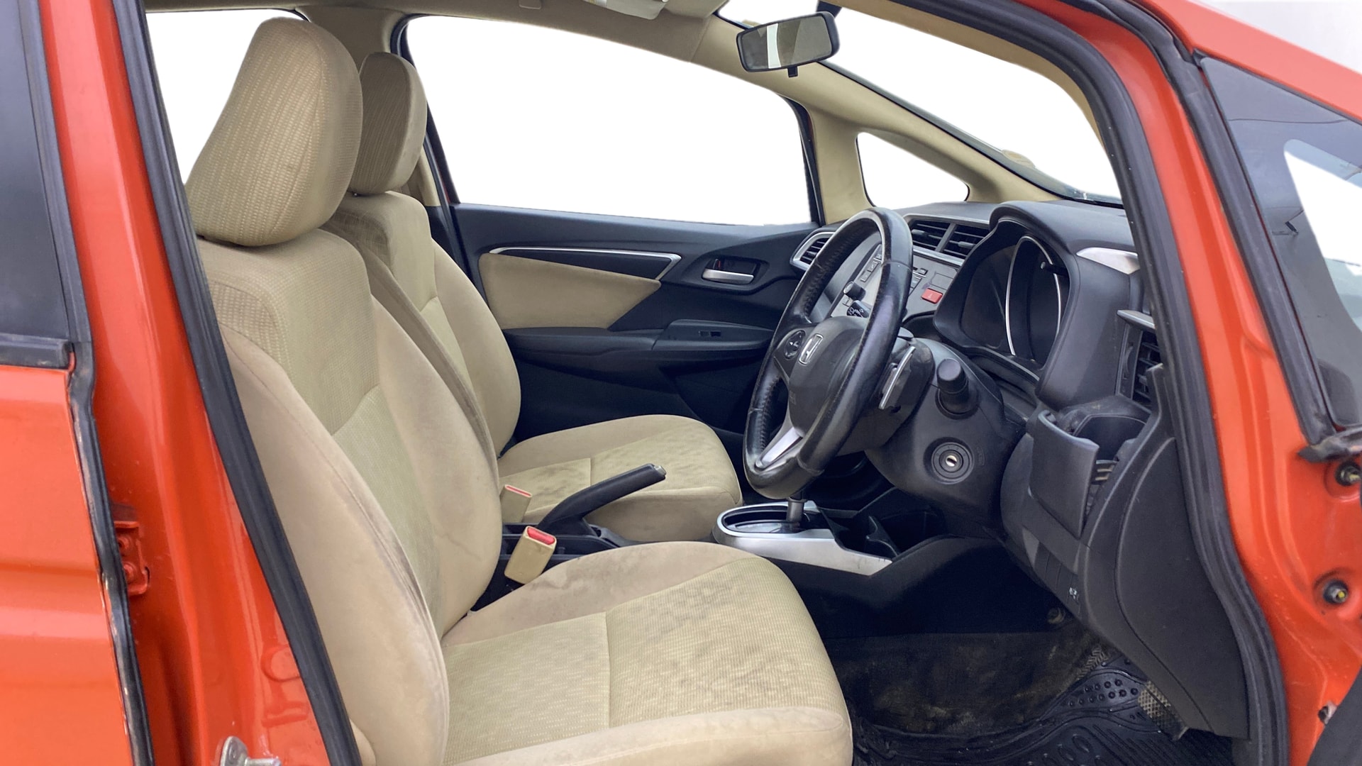 View 2015 Honda Jazz E MT Diesel Image 26 Used 2015 Honda Jazz E MT Diesel Image 26