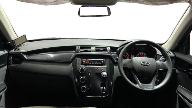 View Mahindra KUV100 Image 15 Used Mahindra KUV100 Image 15