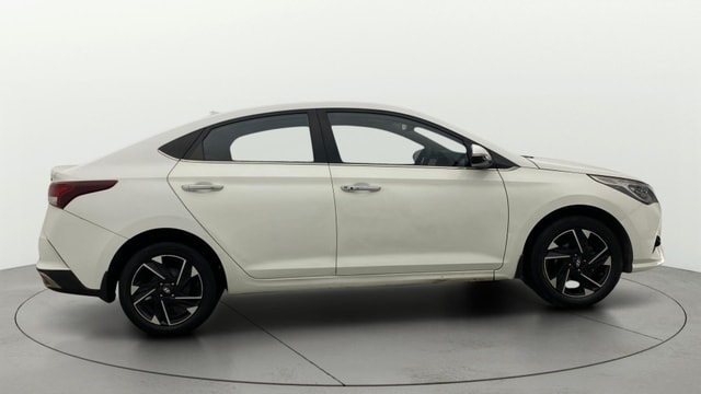 View Hyundai Verna Image 9 Used Hyundai Verna Image 9