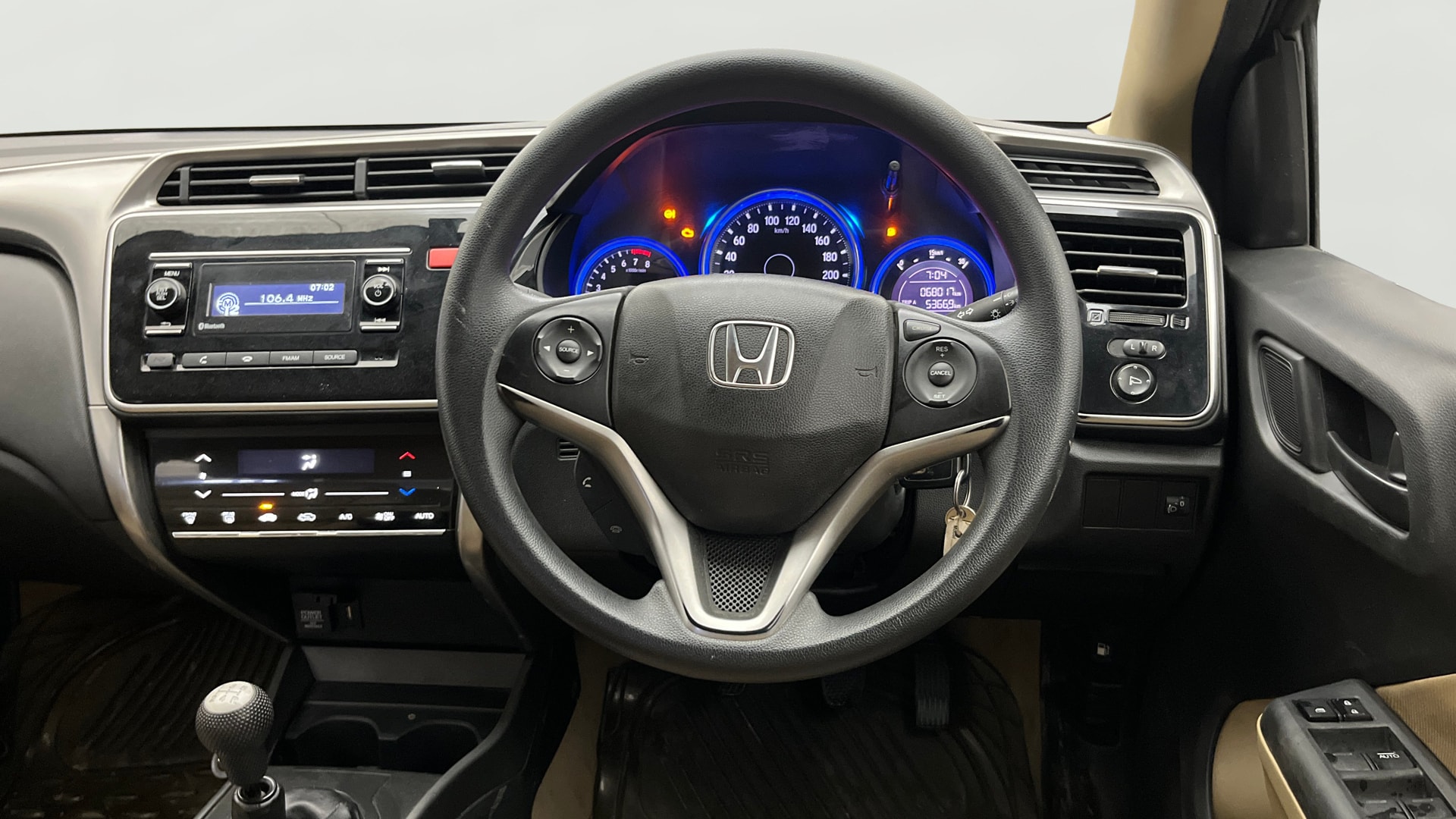 View 2014 Honda City ZX MT Diesel Anniversary Edition Image 13 Used 2014 Honda City ZX MT Diesel Anniversary Edition Image 13