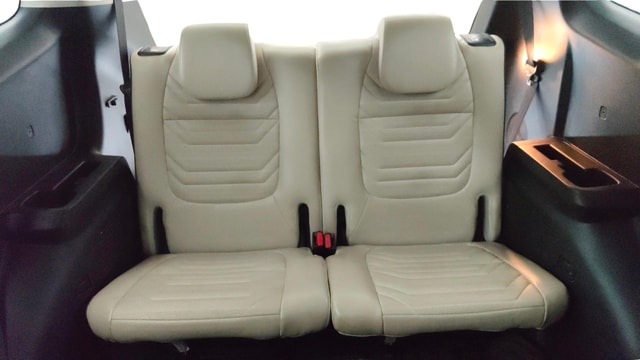 View Kia Carens Image 10 Used Kia Carens Image 10