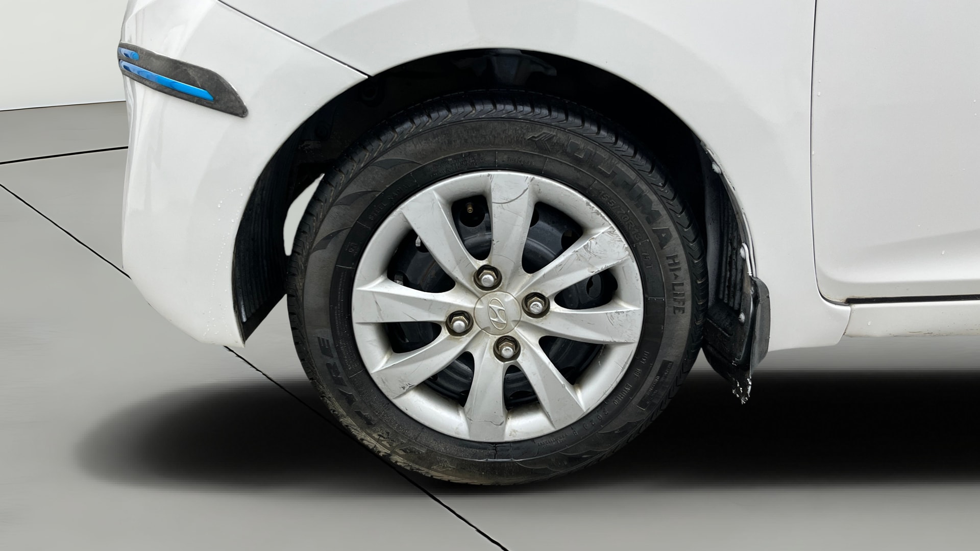 View 2013 Hyundai EON Magna Plus Image 28 Used 2013 Hyundai EON Magna Plus Image 28