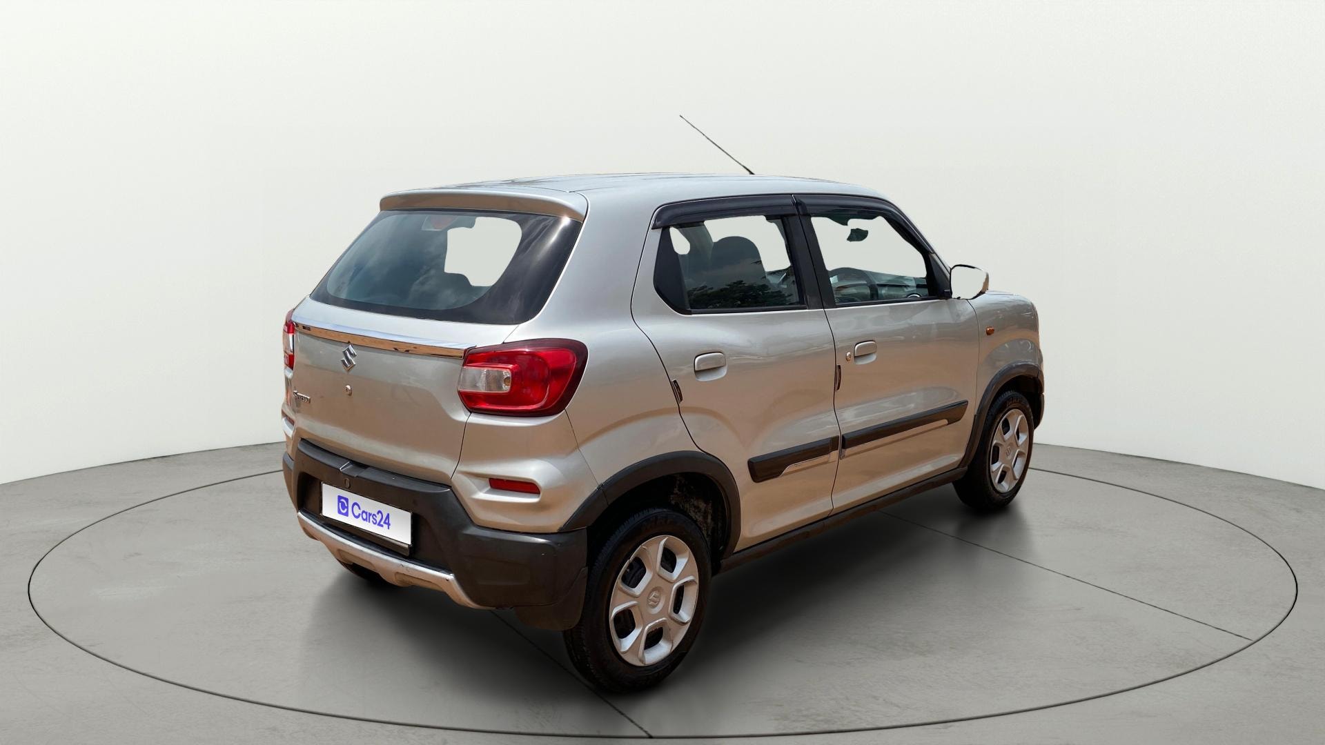 View 2020 Maruti Suzuki 1000 Base Variant Image 43 Used 2020 Maruti Suzuki 1000 Base Variant Image 43