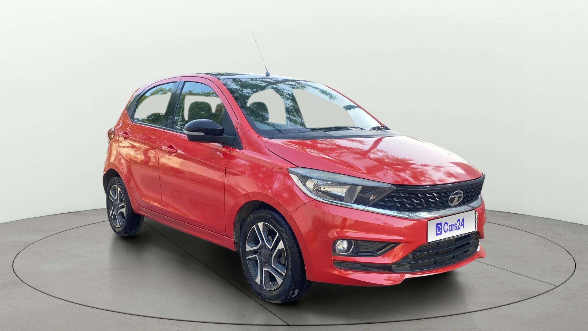View 2021 Tata Tiago Revotorq XB Image 37 Used 2021 Tata Tiago Revotorq XB Image 37