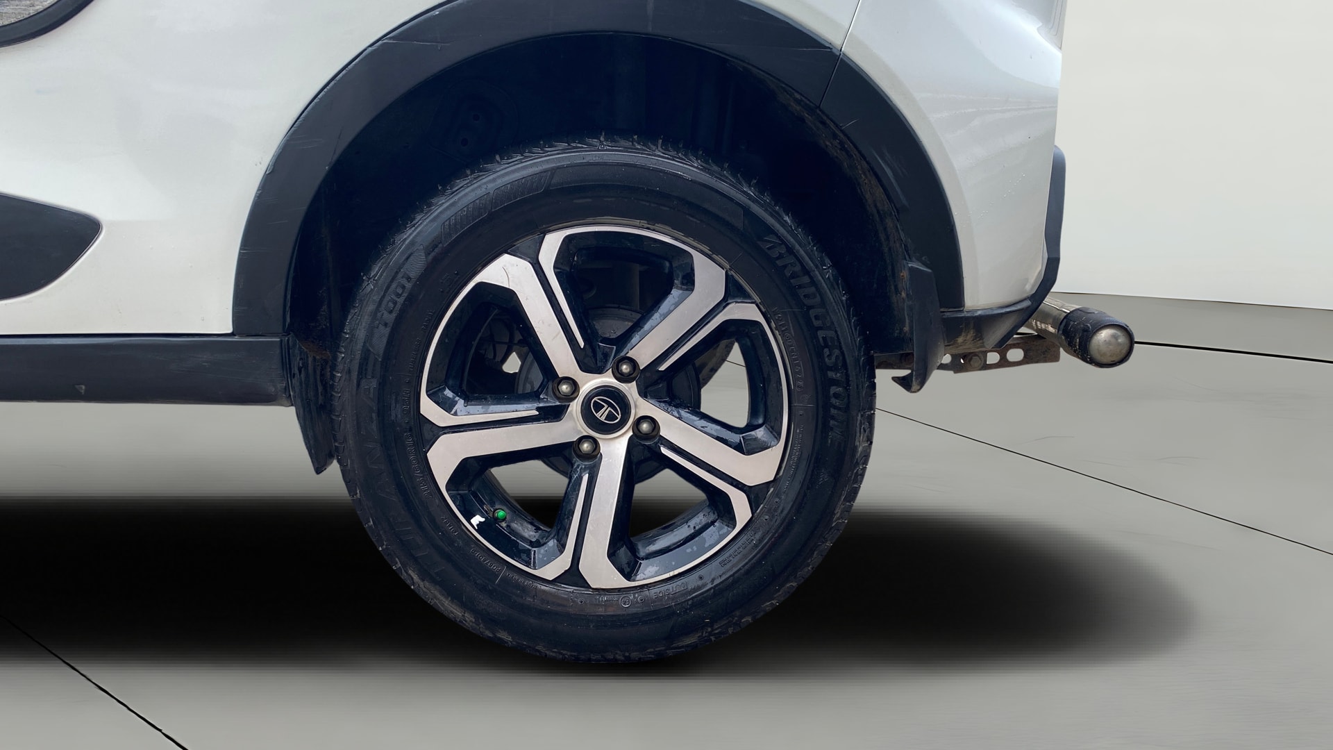View 2022 Tata Nexon Revotron XE Image 8 Used 2022 Tata Nexon Revotron XE Image 8