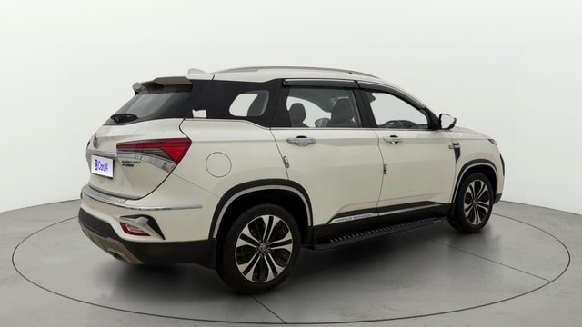 View MG Hector Plus Image 48 Used MG Hector Plus Image 48