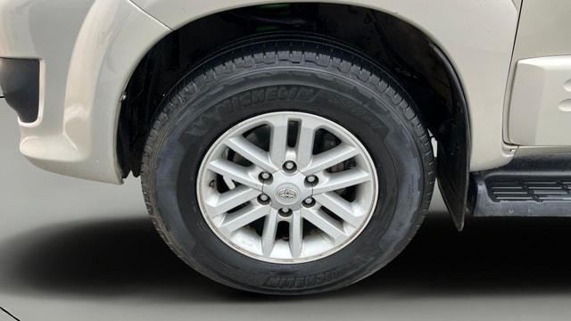 View Toyota Fortuner Image 36 Used Toyota Fortuner Image 36