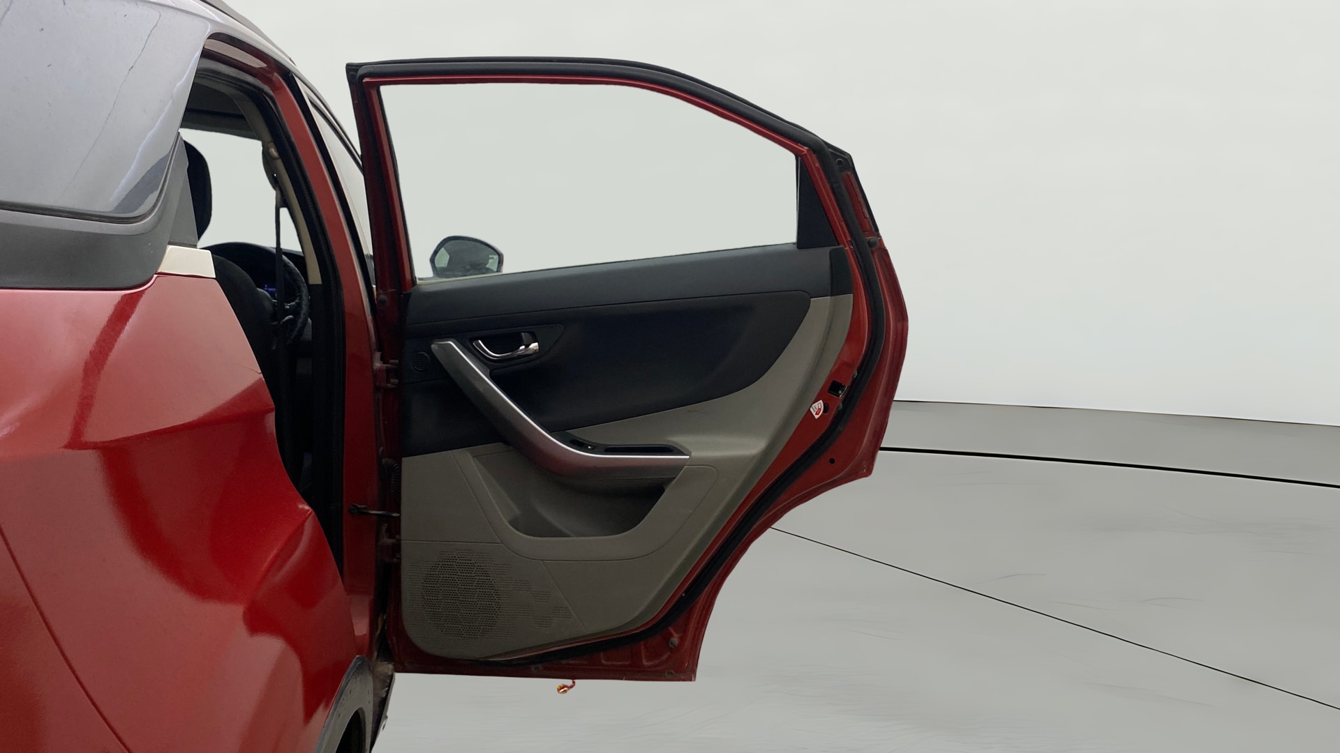 View 2017 Tata Nexon XZ Plus Diesel Image 7 Used 2017 Tata Nexon XZ Plus Diesel Image 7
