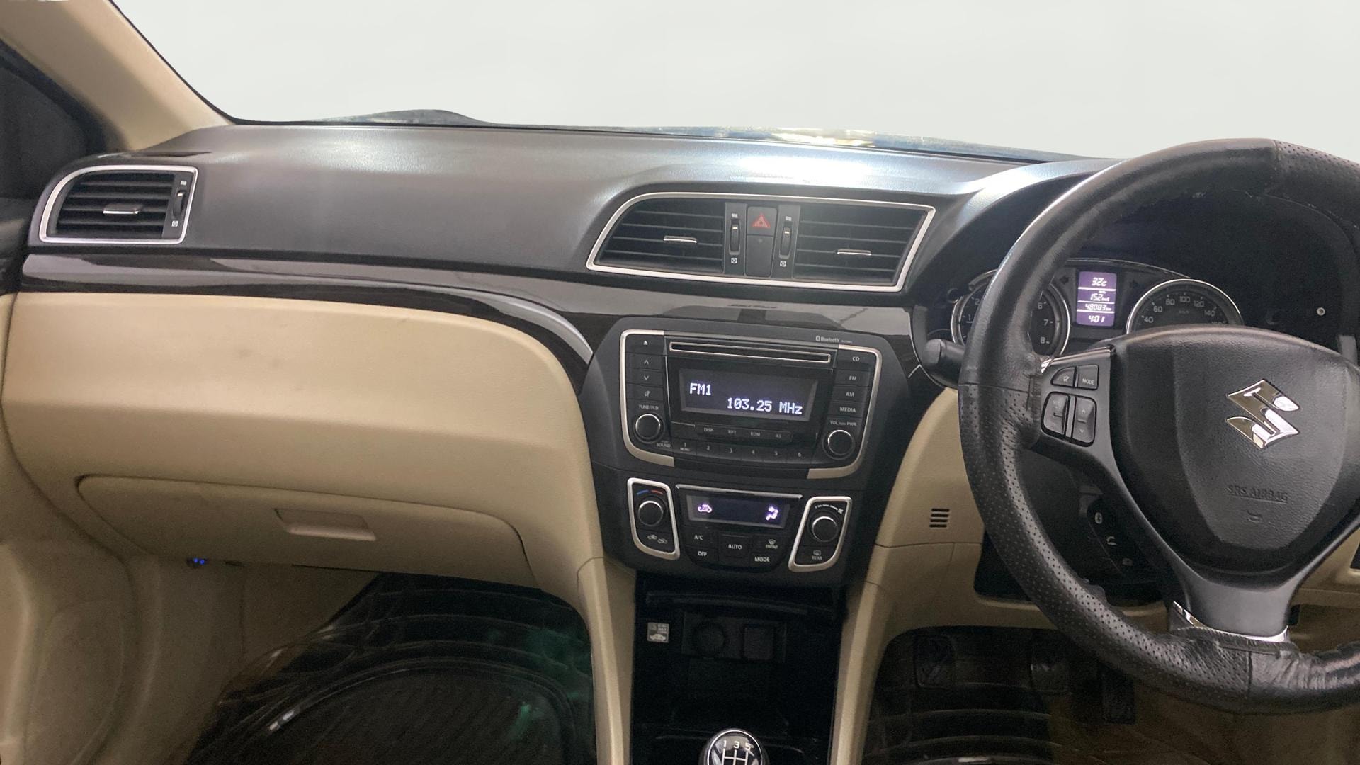 View 2018 Maruti Suzuki 1000 Base Variant Image 17 Used 2018 Maruti Suzuki 1000 Base Variant Image 17