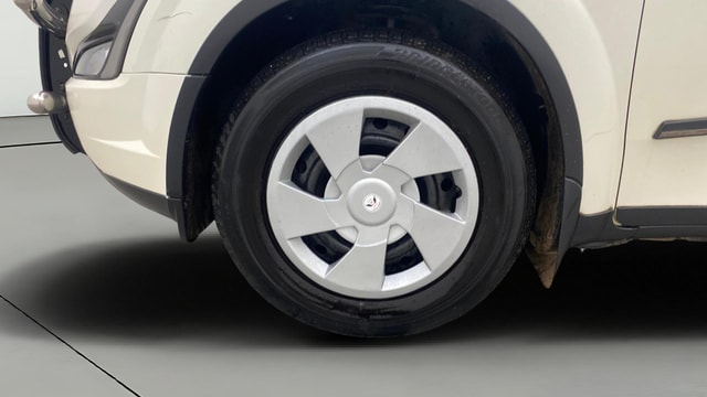 View Mahindra XUV500 Image 29 Used Mahindra XUV500 Image 29