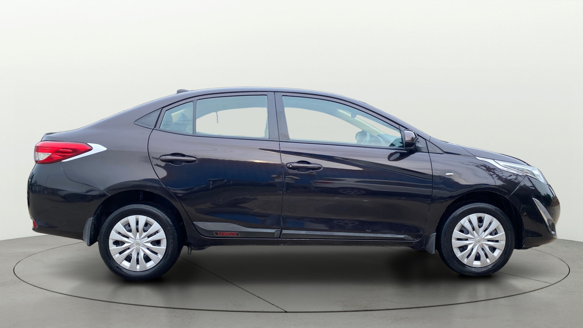View 2021 Toyota Yaris J MT Image 8 Used 2021 Toyota Yaris J MT Image 8