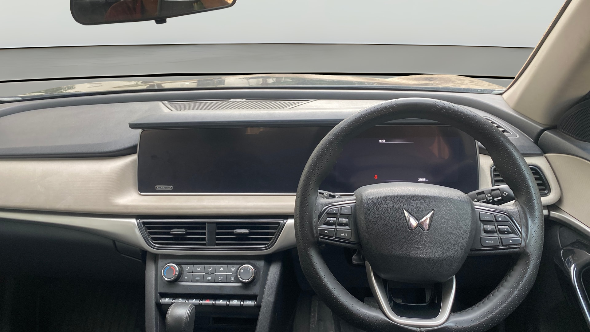 Used 2024 Mahindra XUV700 Used 2024 Mahindra XUV700