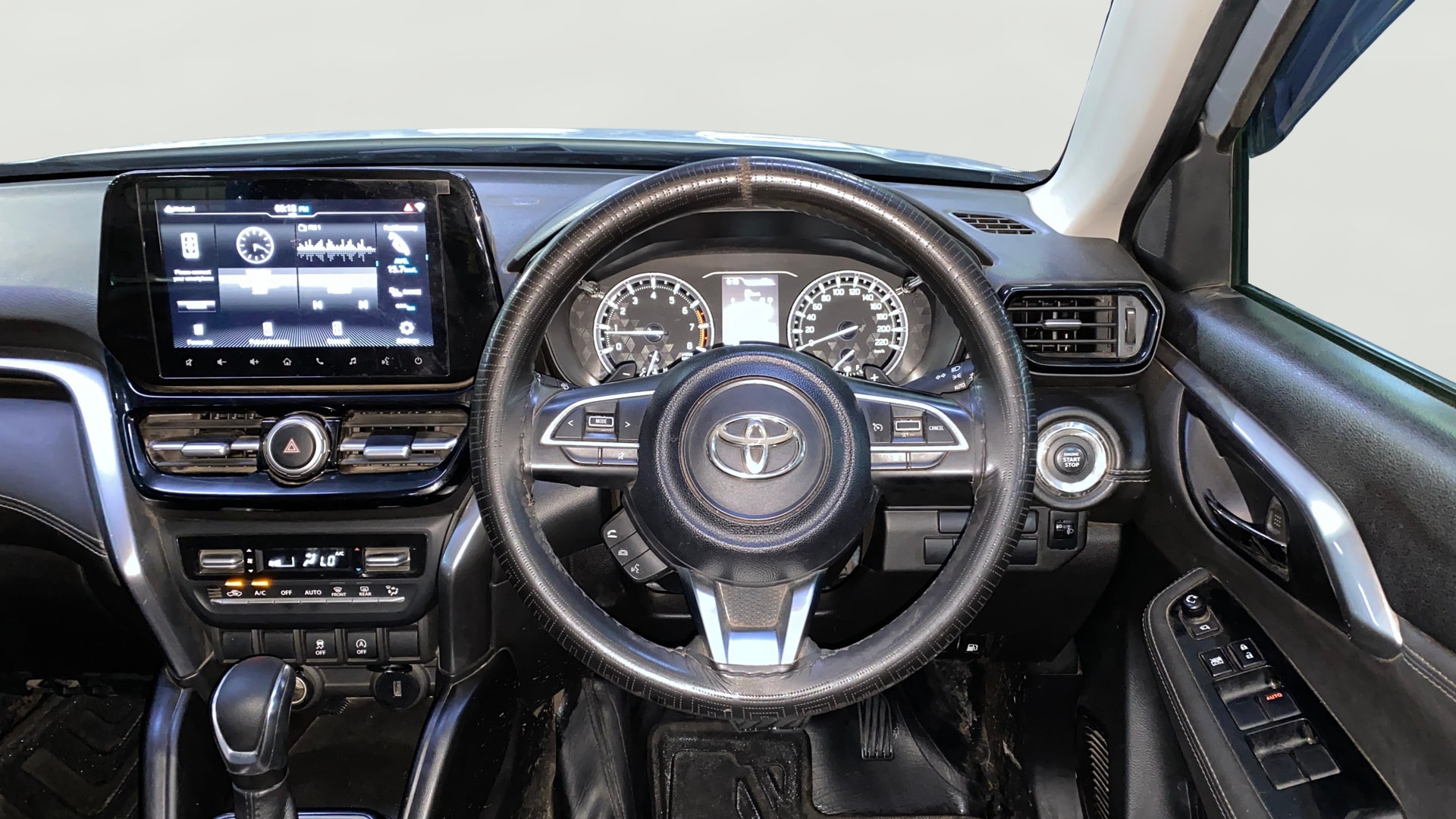 Used 2023 Toyota Urban Cruiser Hyryder Used 2023 Toyota Urban Cruiser Hyryder