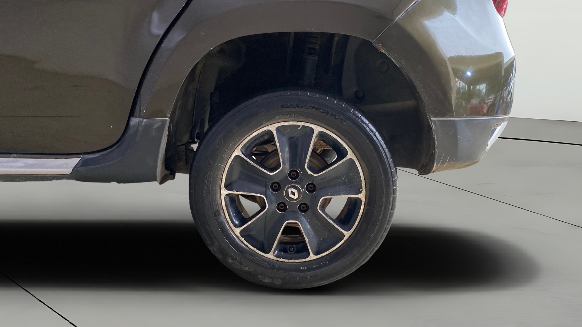 View 2017 Renault Duster Diesel 85PS 4x2 MT Image 7 Used 2017 Renault Duster Diesel 85PS 4x2 MT Image 7