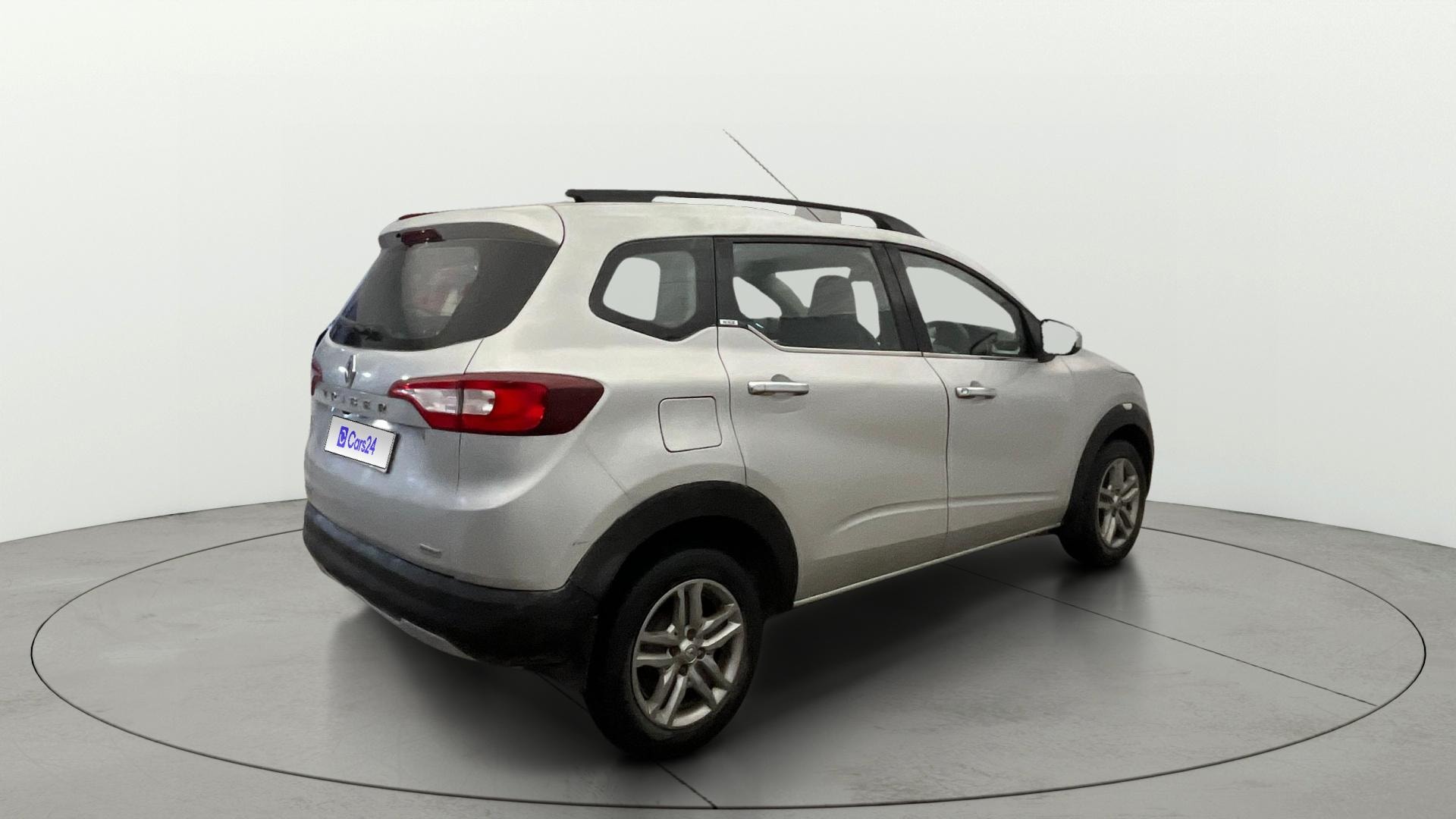View 2020 Renault Triber RXZ Image 46 Used 2020 Renault Triber RXZ Image 46