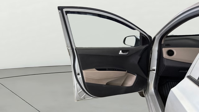 View Hyundai Grand i10 Image 30 Used Hyundai Grand i10 Image 30
