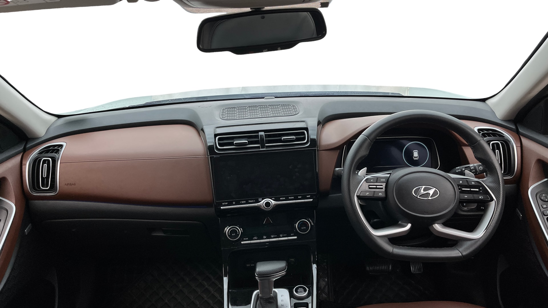 View 2021 Hyundai Alcazar Prestige 6 Seater MT Petrol Image 32 Used 2021 Hyundai Alcazar Prestige 6 Seater MT Petrol Image 32