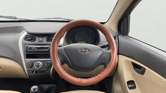 View Hyundai EON Image 20 Used Hyundai EON Image 20