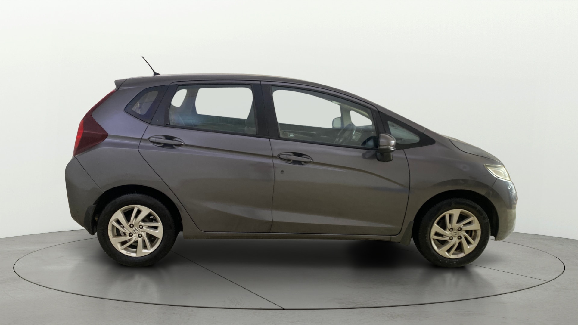 View 2017 Honda Jazz E MT Diesel Image 8 Used 2017 Honda Jazz E MT Diesel Image 8
