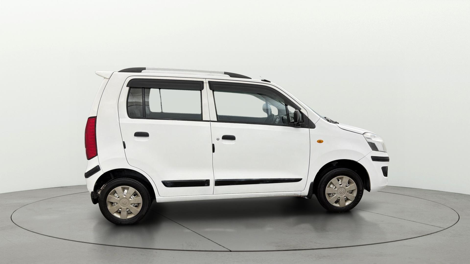 Used 2016 Maruti Suzuki 1000 Used 2016 Maruti Suzuki 1000