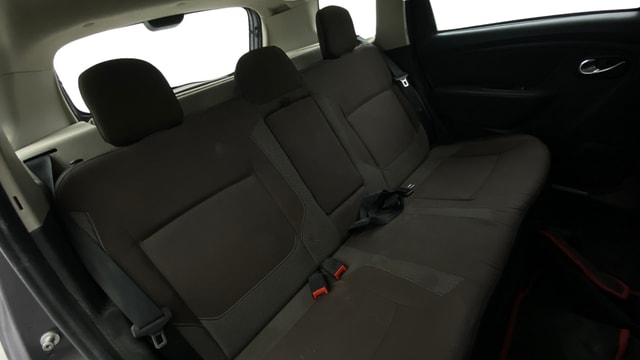 View Renault Duster Image 29 Used Renault Duster Image 29