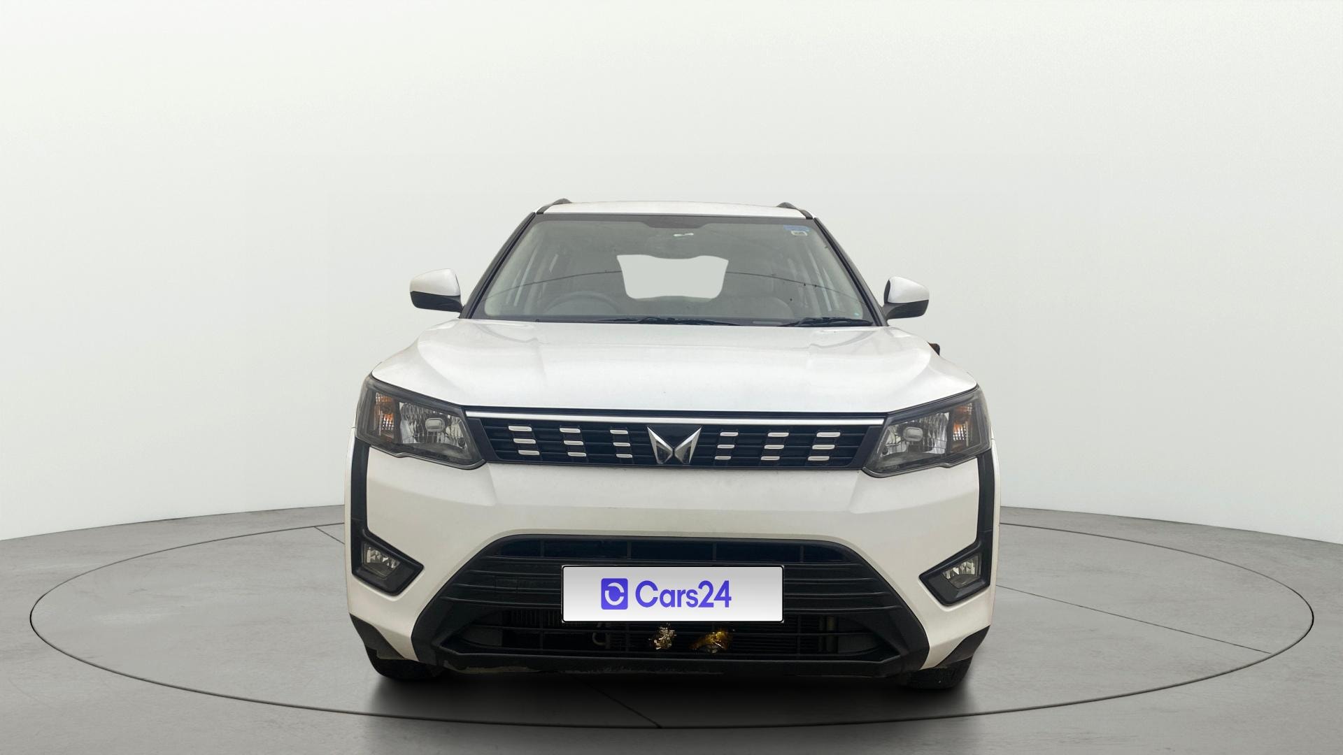 Used 2023 Mahindra XUV300 Used 2023 Mahindra XUV300