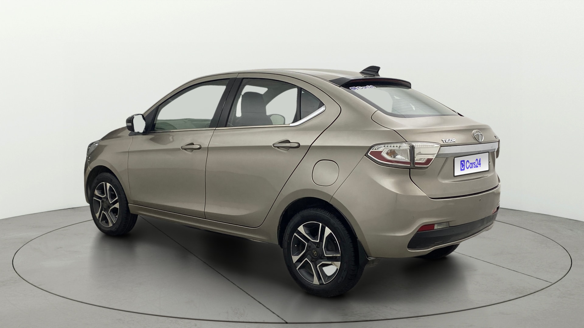 View 2019 Tata Tigor XE Diesel Image 2 Used 2019 Tata Tigor XE Diesel Image 2