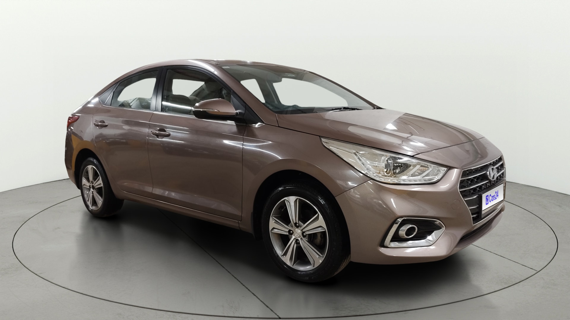 View 2018 Hyundai Verna 1.6 VTVT SX Image 37 Used 2018 Hyundai Verna 1.6 VTVT SX Image 37