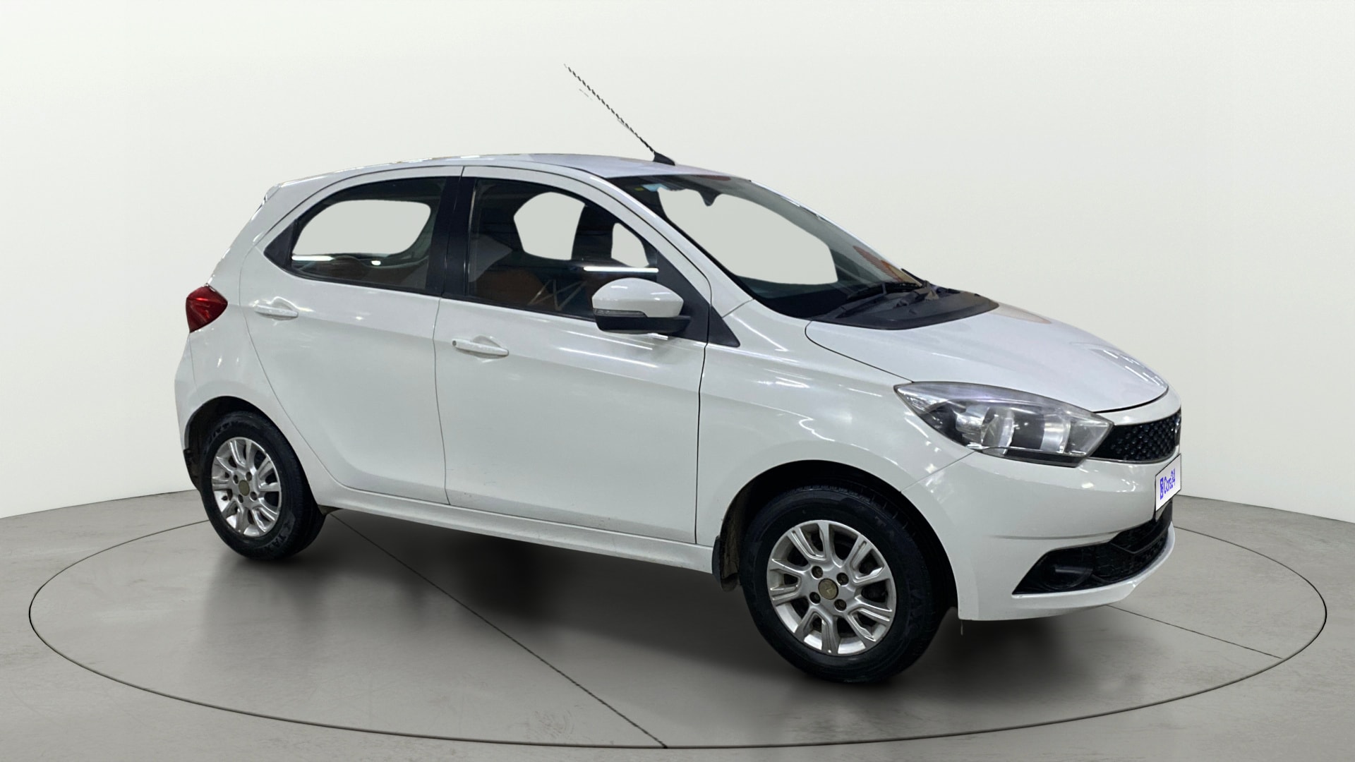 View 2016 Tata Tiago Revotorq XB Image 36 Used 2016 Tata Tiago Revotorq XB Image 36