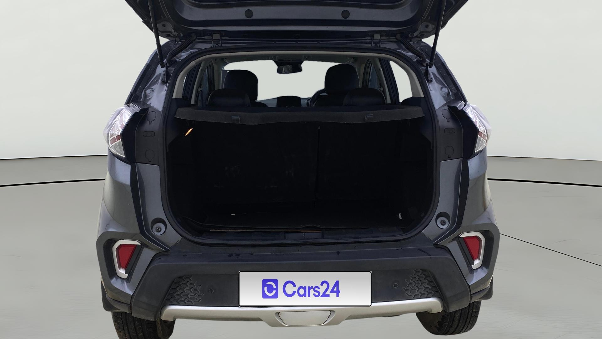 View 2023 Tata Nexon Revotron XE Image 42 Used 2023 Tata Nexon Revotron XE Image 42