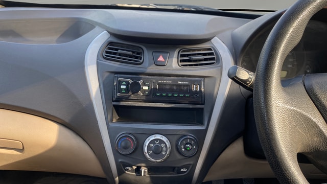View Hyundai EON Image 17 Used Hyundai EON Image 17
