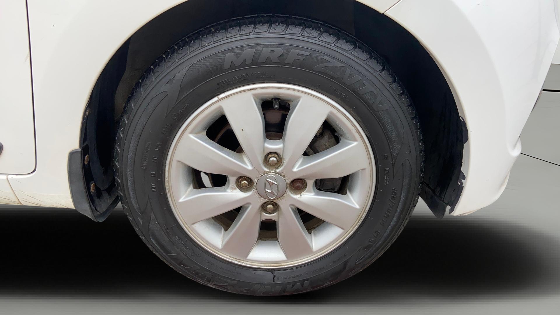 View 2016 Hyundai Xcent SX Diesel Image 40 Used 2016 Hyundai Xcent SX Diesel Image 40