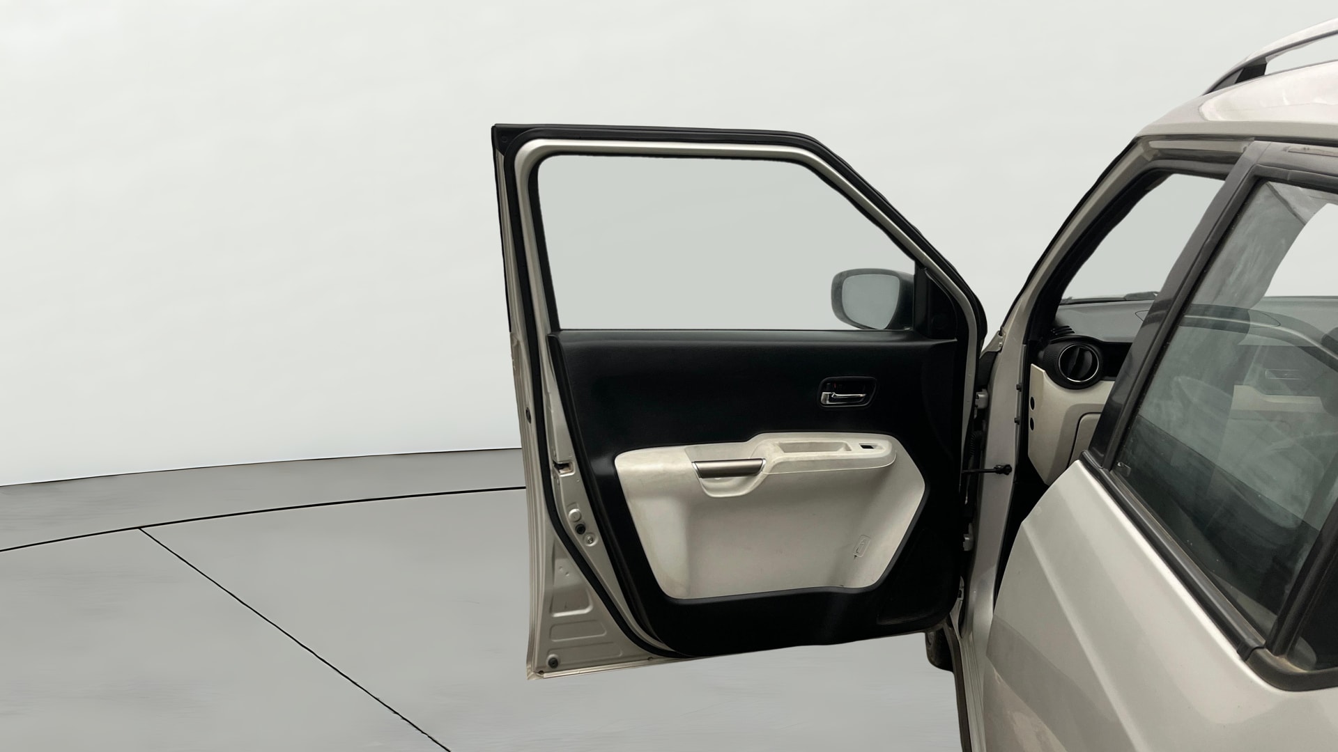 View 2019 Maruti Suzuki 1000 Base Variant Image 30 Used 2019 Maruti Suzuki 1000 Base Variant Image 30