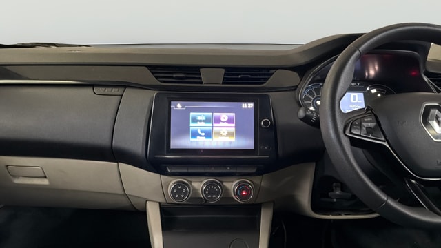 View Renault Triber Image 18 Used Renault Triber Image 18