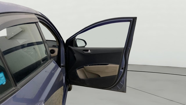 View Hyundai Xcent Image 45 Used Hyundai Xcent Image 45
