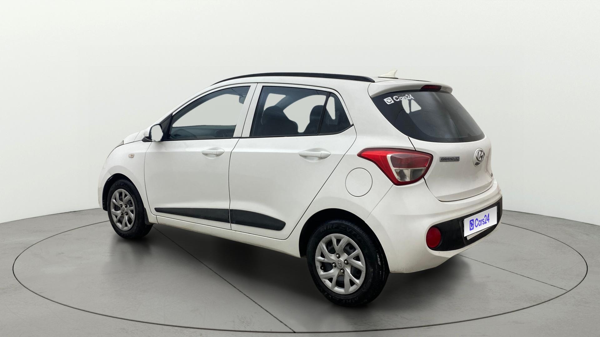 View 2019 Hyundai Grand i10 1.2 Magna Petrol AT Image 2 Used 2019 Hyundai Grand i10 1.2 Magna Petrol AT Image 2
