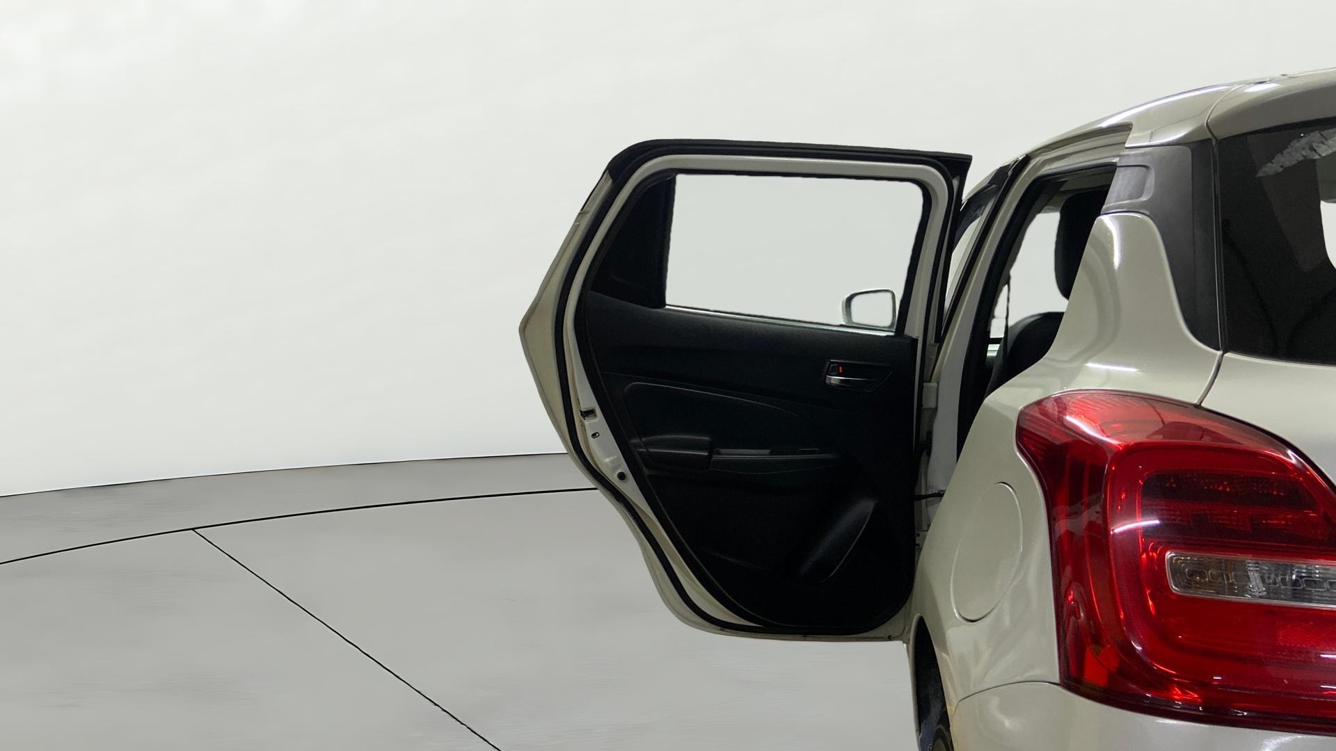View 2019 Maruti Suzuki 1000 Base Variant Image 22 Used 2019 Maruti Suzuki 1000 Base Variant Image 22