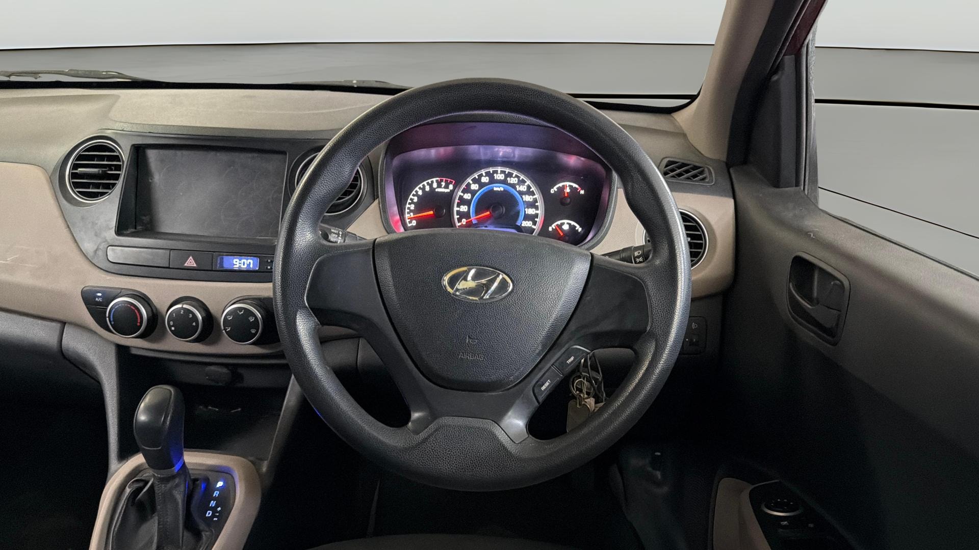 Used 2017 Hyundai Grand i10 Used 2017 Hyundai Grand i10