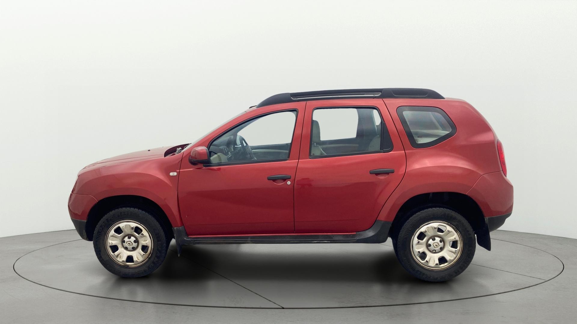 View 2014 Renault Duster Diesel 85PS STD Image 5 Used 2014 Renault Duster Diesel 85PS STD Image 5