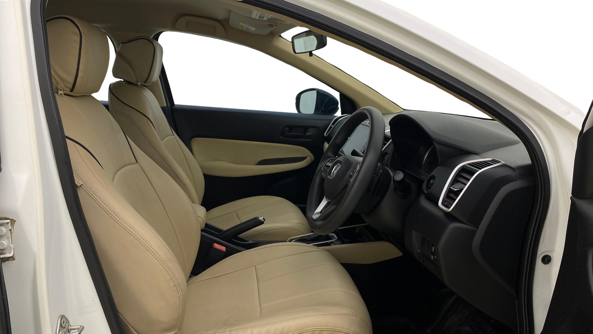 View 2022 Honda City ZX MT Diesel Anniversary Edition Image 27 Used 2022 Honda City ZX MT Diesel Anniversary Edition Image 27