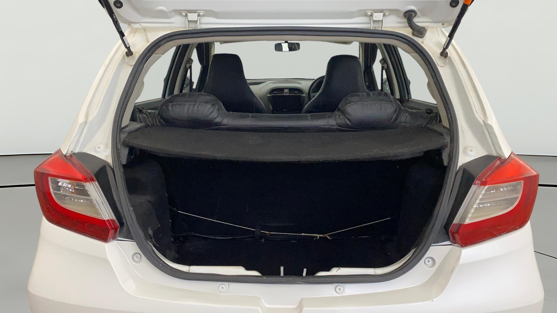View 2019 Tata Tiago Revotorq XB Image 36 Used 2019 Tata Tiago Revotorq XB Image 36