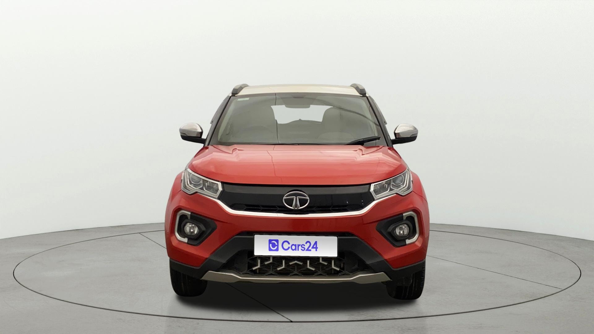 View 2021 Tata Nexon XZA Plus Diesel Image 1 Used 2021 Tata Nexon XZA Plus Diesel Image 1