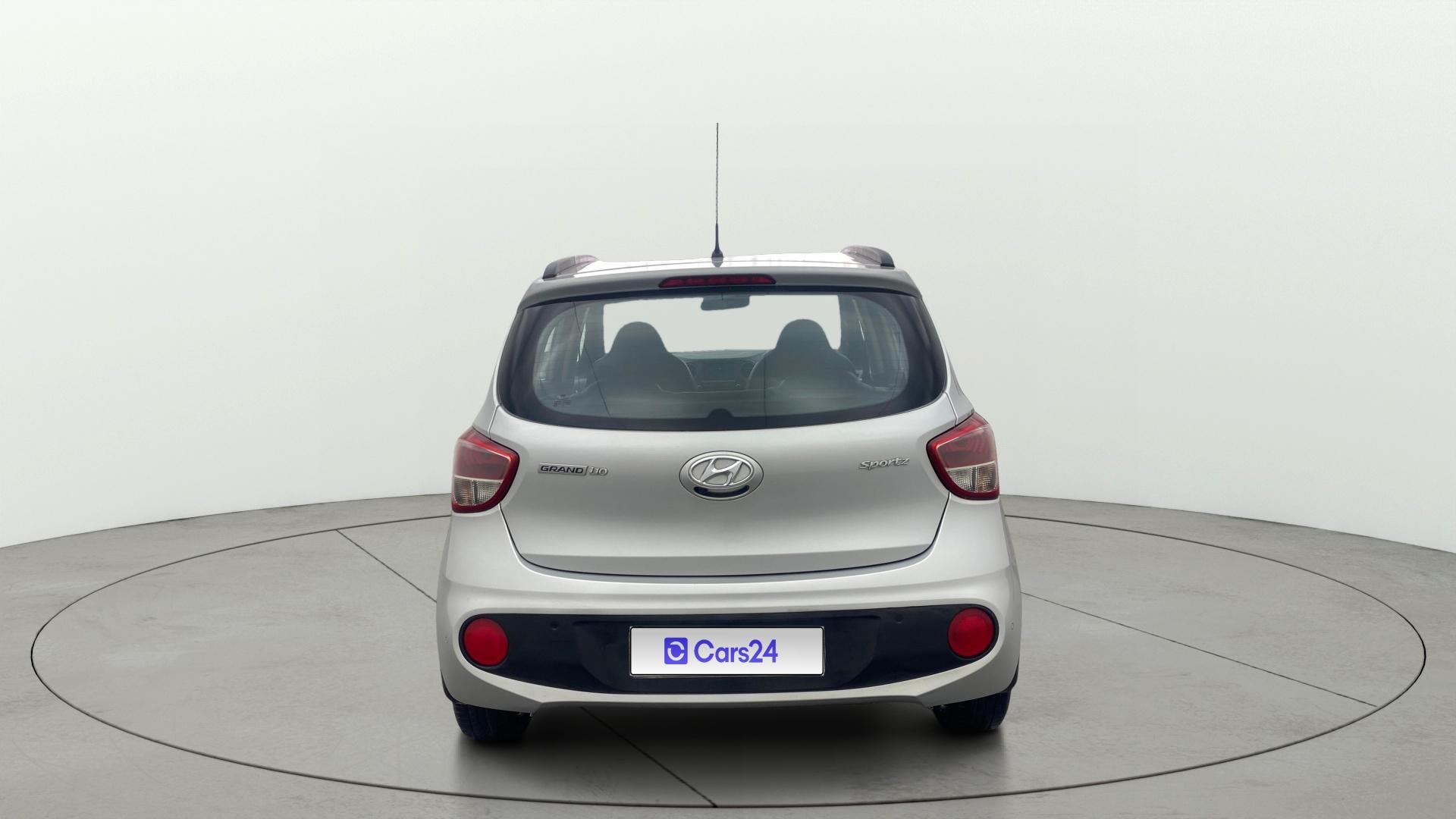 View 2018 Hyundai Grand i10 1.2 Sportz AT Petrol Image 39 Used 2018 Hyundai Grand i10 1.2 Sportz AT Petrol Image 39