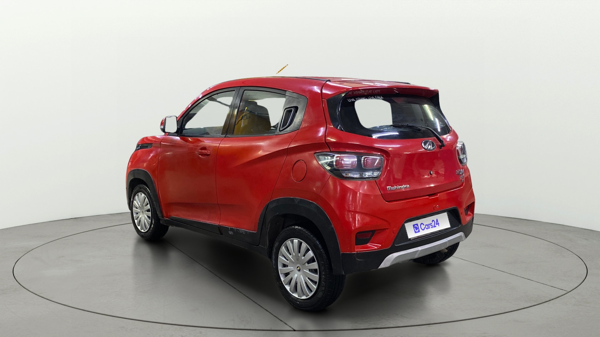 View 2020 Mahindra KUV100 K2 Petrol BS IV Image 2 Used 2020 Mahindra KUV100 K2 Petrol BS IV Image 2