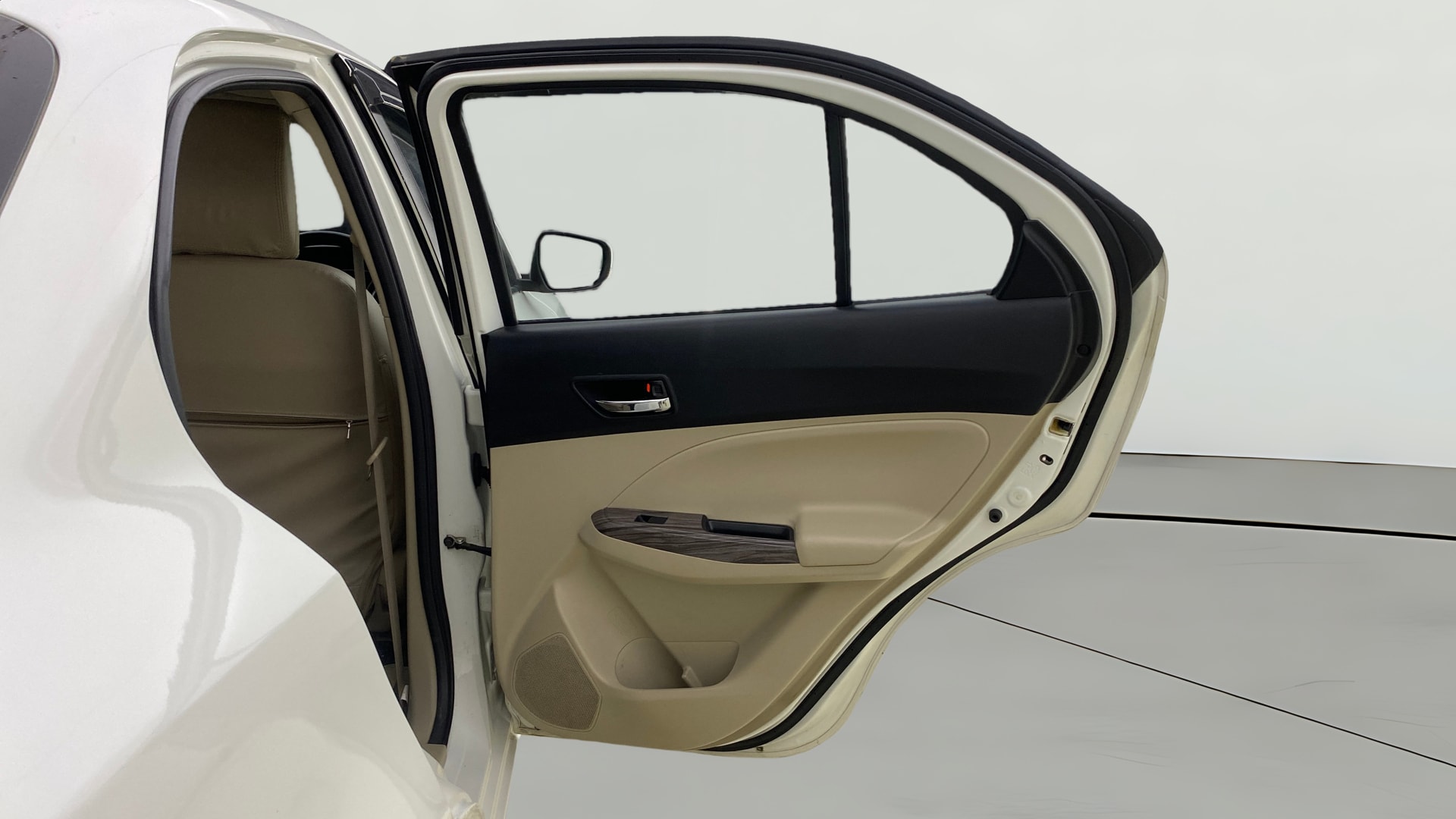 View 2022 Maruti Suzuki 1000 Base Variant Image 7 Used 2022 Maruti Suzuki 1000 Base Variant Image 7