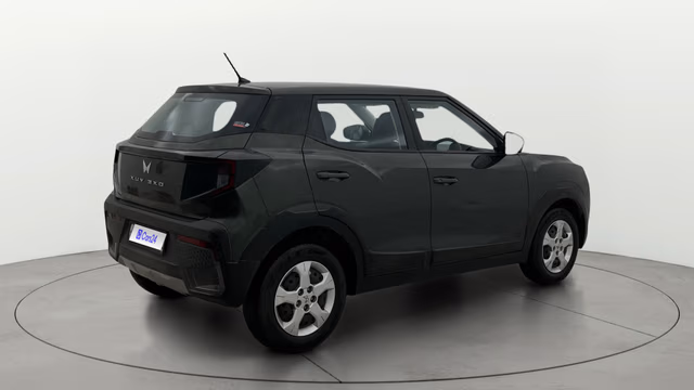 View Mahindra XUV 3XO Image 43 Used Mahindra XUV 3XO Image 43