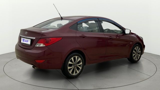 View Hyundai Fluidic Verna Image 42 Used Hyundai Fluidic Verna Image 42